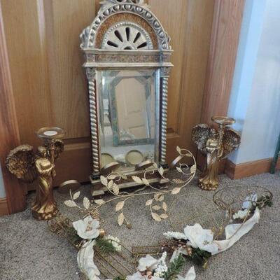 GOLD TONED MIRROR AND ACCESSORIES 