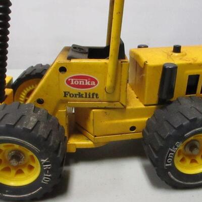 Lot 228 - Tonka Forklift