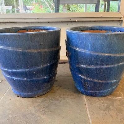 LOT#79SU: Pair of Glazed Pots