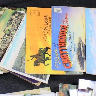 LOT#132LR: Assorted 200+ Vintage Postcards 