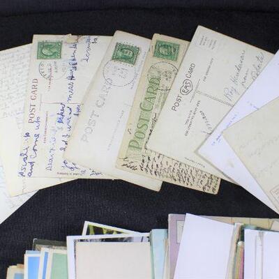 LOT#132LR: Assorted 200+ Vintage Postcards 