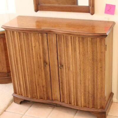 Lot 2 Entry Storage Cabinet 29x34