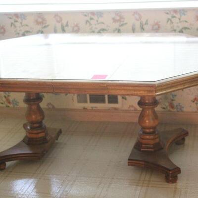 Lot 68  Vintage Dining Table w/ 2 Leafs (in) 29"x71"x4'
