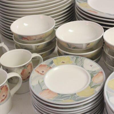 Lot 74 HUGE Mikasa Cezanne Pattern 93pcs. Set