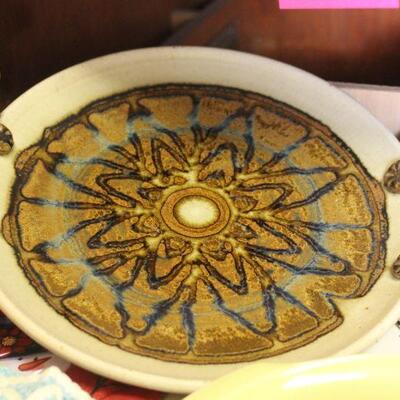 Lot 85 Misc. Vintage Serving Pieces - CA Pottery