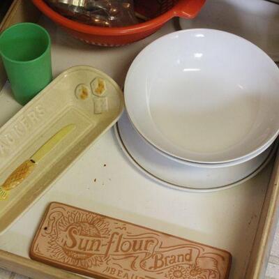 Lot 85 Misc. Vintage Serving Pieces - CA Pottery