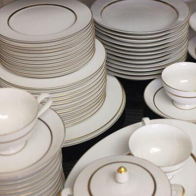 Lot 89 68pcs. Sango Sovereign Fine China 