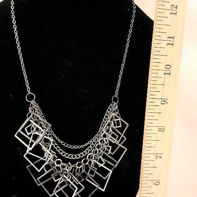 Dangle Squares Necklace