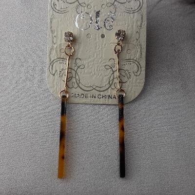 Faux Tortoise Shell Stick Earrings