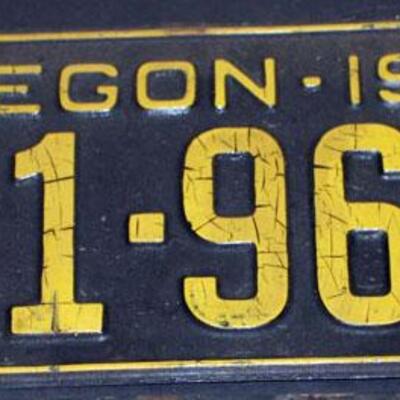 1935 Oregon License plate, original