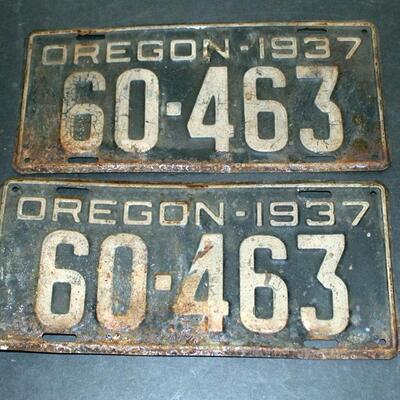1937 Oregon License plates, original, matched pair