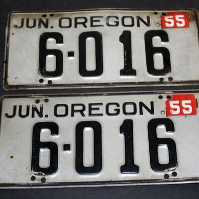 1955 Oregon License plate, original, low number matched pair 6-016