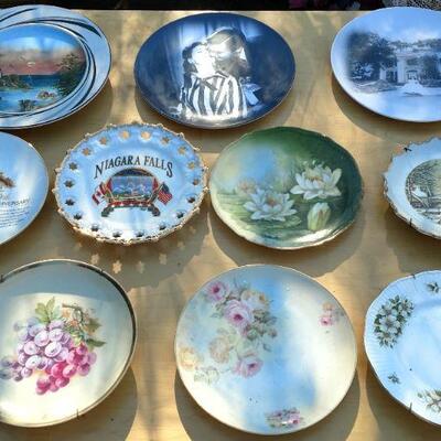 Collectible plates.