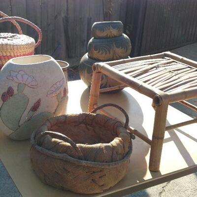 Assorted decorative items.