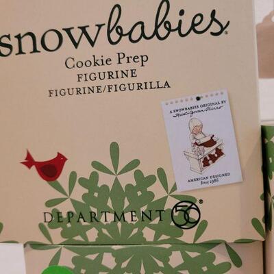 Lot 670: Assorted Dept 56 Snowbabies 