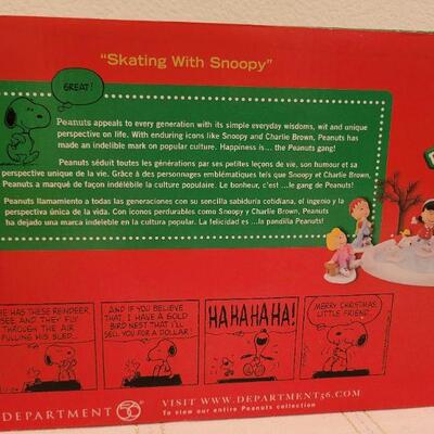 Lot 681: PEANUTS Figure Skating Rink + BOYD'S Collectibles
