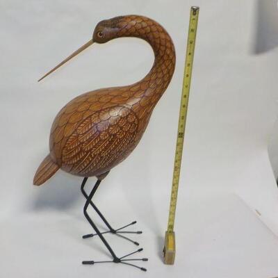 2 ft. Latin American Wild Pelican Statue" Hand made.