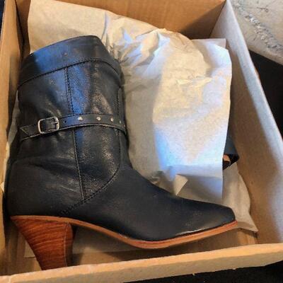 #617 Blue Durango Boots, New Leather 
