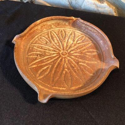#621 Studio Art Pottery Ash tray Tan / brown Stoneware