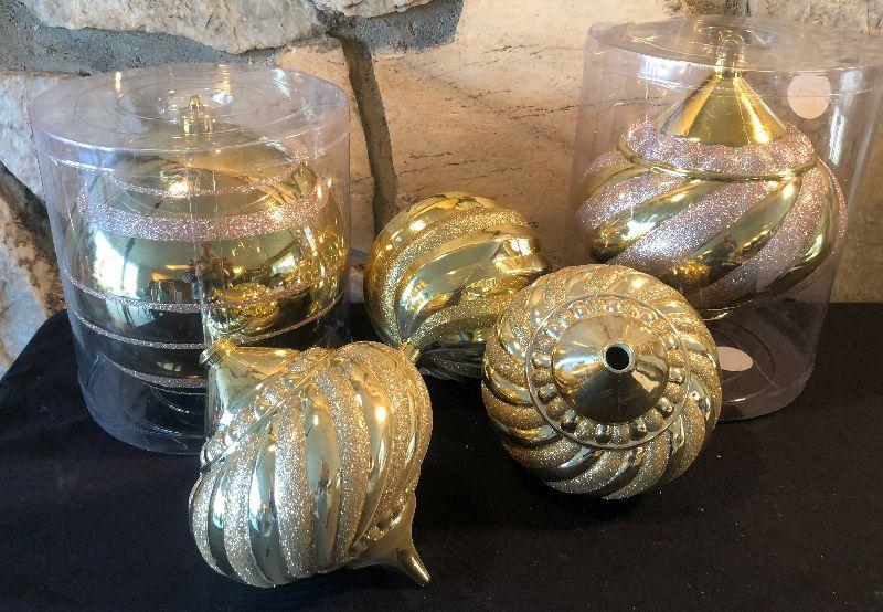 654 Gold Toned (5) Extra Large Ornaments See picture for size