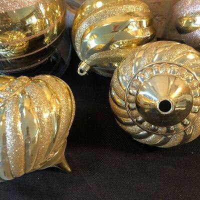 #654 Gold Toned  (5) Extra Large Ornaments See picture for size