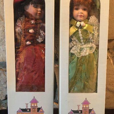 #679 Dollies in the Box - Victorian (2) 