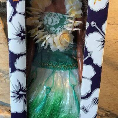 #681 Hawaiian Hula Dancing Doll 