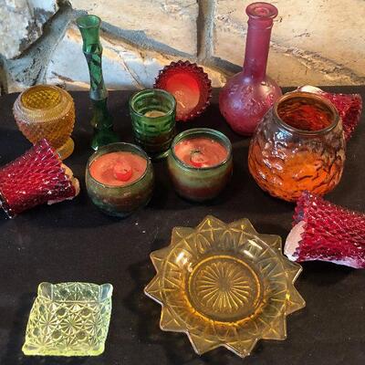 #684 (13) Colored Glass Collection - Green and red, gold 