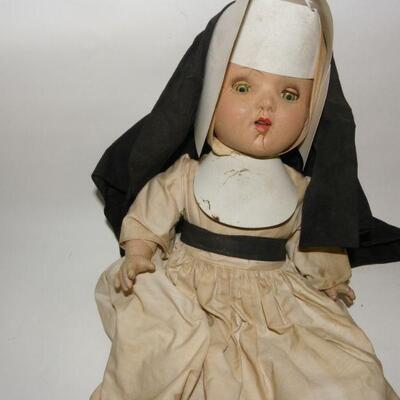Vintage Bisque Nun Doll.. 