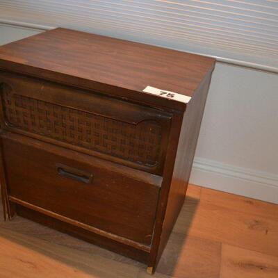 LOT 75  VINTAGE NIGHT STAND