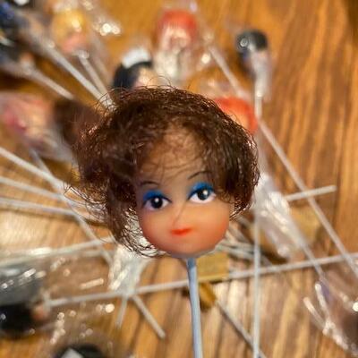 Lot of Vintage Tiny Doll Heads