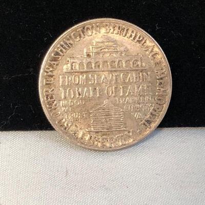 Lot 1 - 1946 Booker T. Washington Commemorative Coin