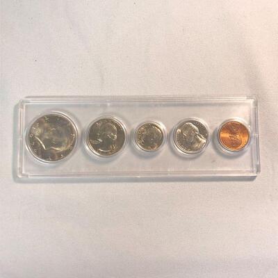 Lot 15 - Set of 1974 US Coins