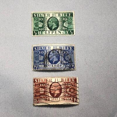 Lot 20 - 3 King George V Silver Jubilee Stamps