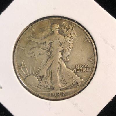 Lot 22 - 1942 Liberty Walking Half Dollar