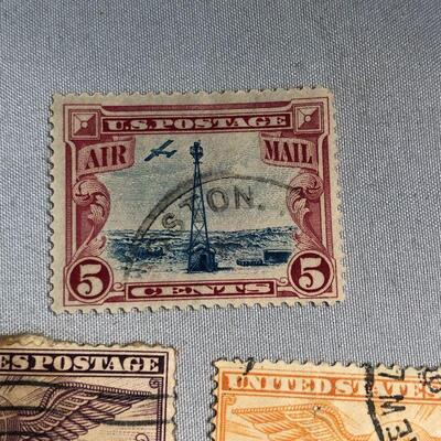 Lot 28 - 5 US Air Mail Stamps 1920s-1930s