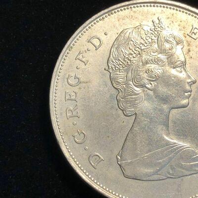 Lot 33 - 1981 Price Charles Lady Diana Commemorative Coin