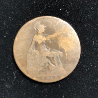 Lot 34 - 1917 and 1942 British Half Penny