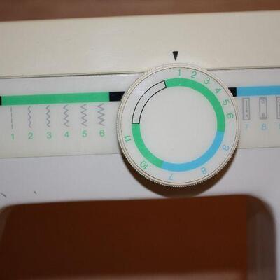 Elnita portable sewing machine