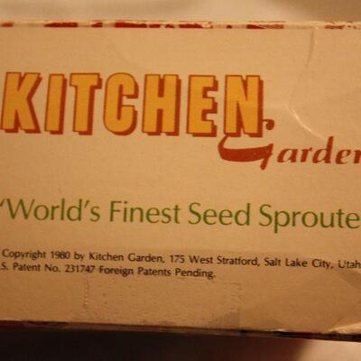 Kitchen Garden Seed Sprouter