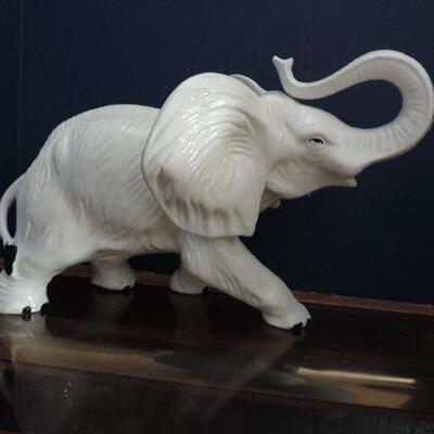 ELEPHANT FIGURINES