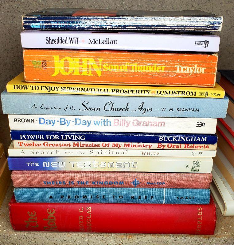 BOOK BUNDLE #4 | EstateSales.org