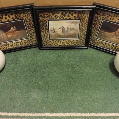 FRAMED ANIMAL ART AND TABLE LAMPS