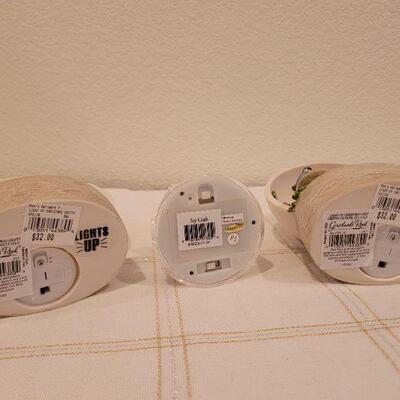Lot 688: Group of (3) Assorted Lit Christmas Deco 