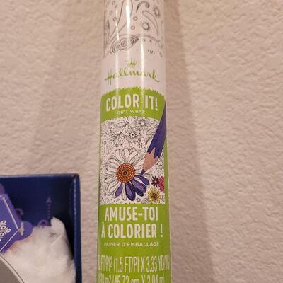 Lot 691: Brand NEW CHESS, Dance with Elf and COLOR your Own Wrapping Paper