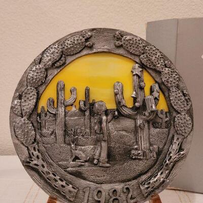 Lot 700: Vintage 1982 SOUTHWESTERN CHRISTMAS Pewter Plate