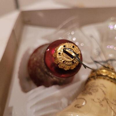 Lot 711: Assorted Vintage Glass Christmas Ornaments 