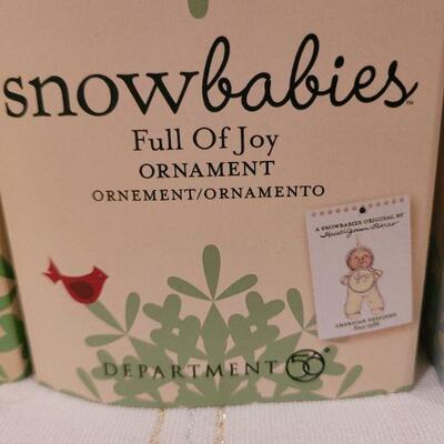 Lot 714: Assorted Dept 56 Snowbabies Christmas Figures 