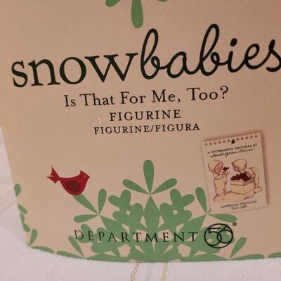 Lot 714: Assorted Dept 56 Snowbabies Christmas Figures 