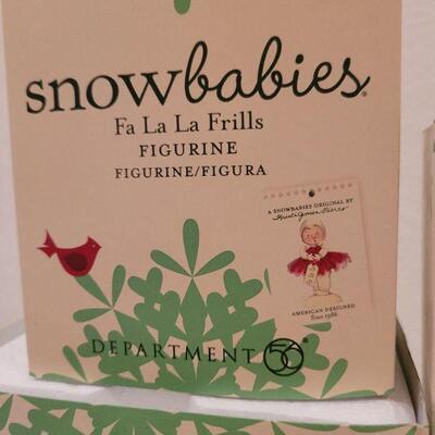 Lot 714: Assorted Dept 56 Snowbabies Christmas Figures 